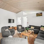度假居 Marjatta - 3-2km From The Sea By Interhome *