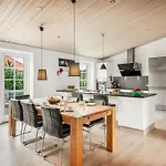 Nyaraló Marjatta - 3-2km From The Sea By Interhome