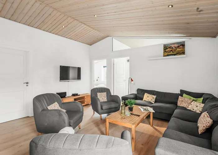 Prázdninový dům Marjatta - 3-2km From The Sea By Interhome *